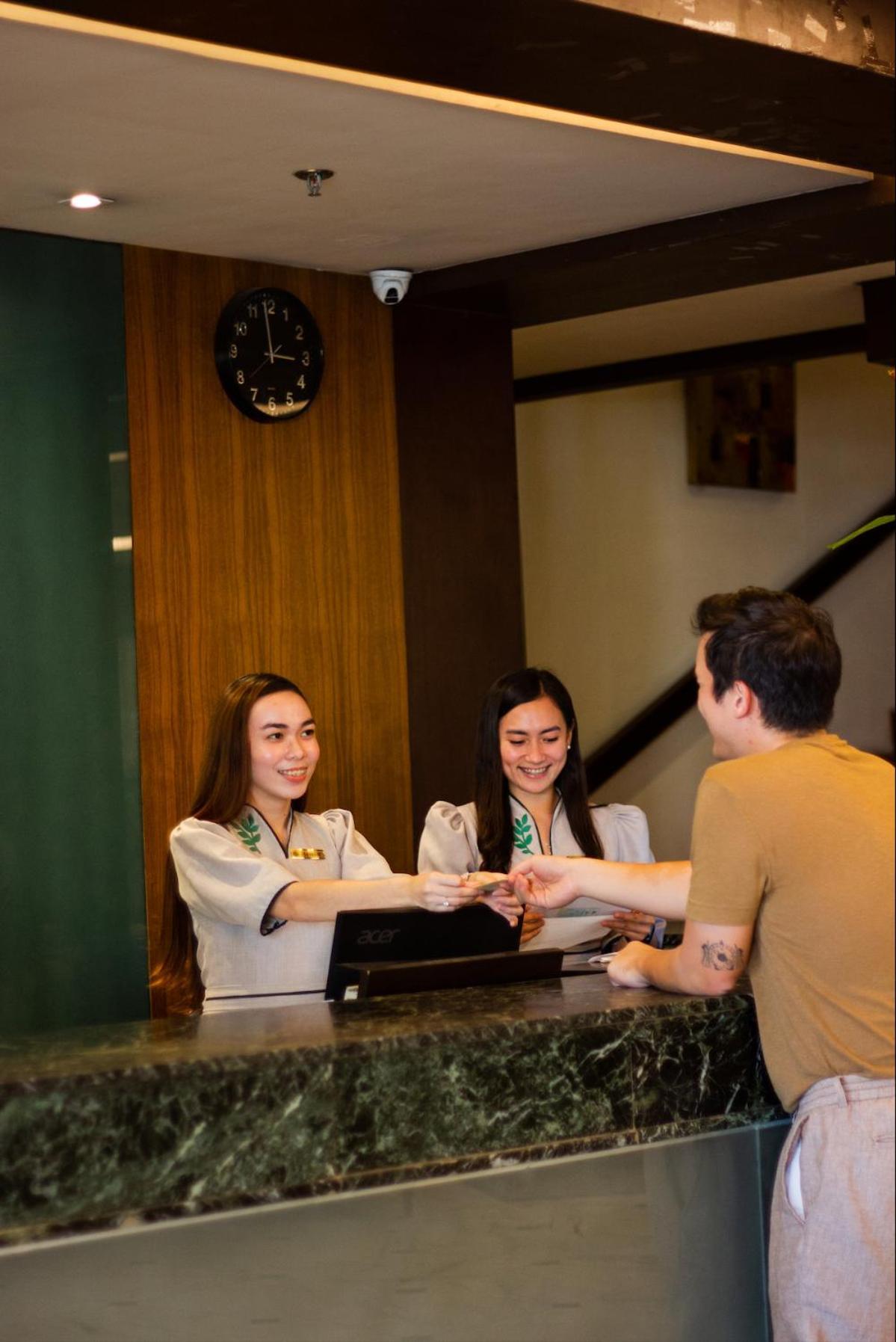 Sugarland Hotel Bacolod Exterior photo